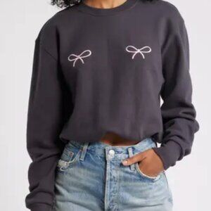 Vinyl Icons embroidered bow cropped crewneck sweater coquette size m